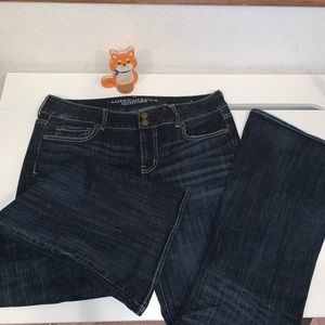 🔹AMERICAN EAGLE Flare Mid Rise Stretch Jeans